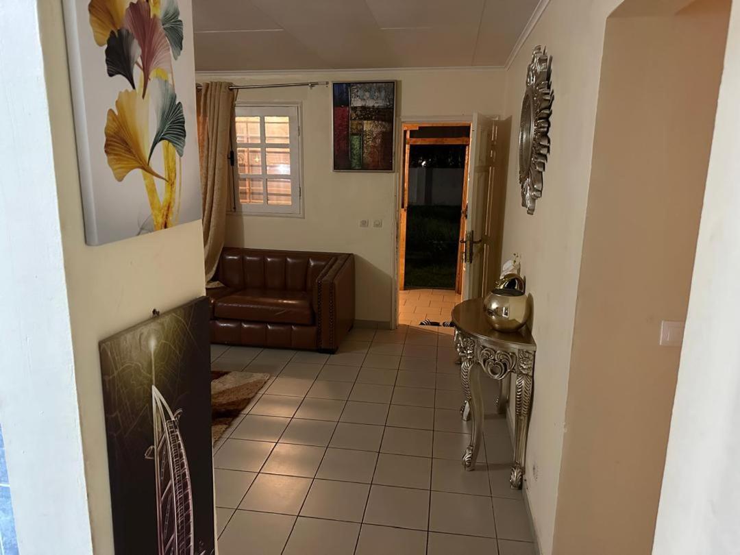 Iris Room Libreville Eksteriør billede
